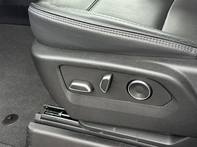 Certified 2024 GMC Yukon Denali w/ Advanced Technology Package image 37