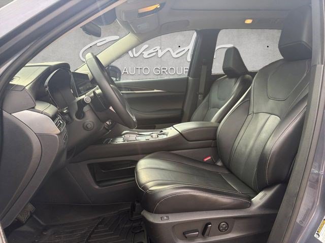 Used 2023 INFINITI QX60 Sensory w/ Cargo Package AWD/4WD image 19