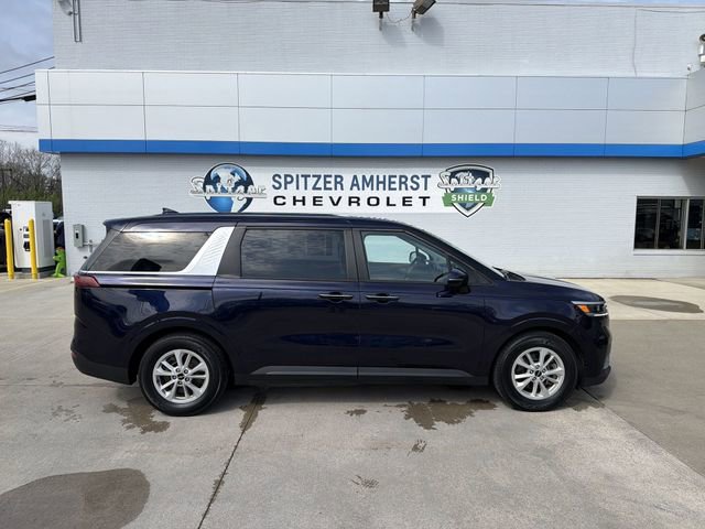 Used 2023 Kia Carnival LX FWD image 11