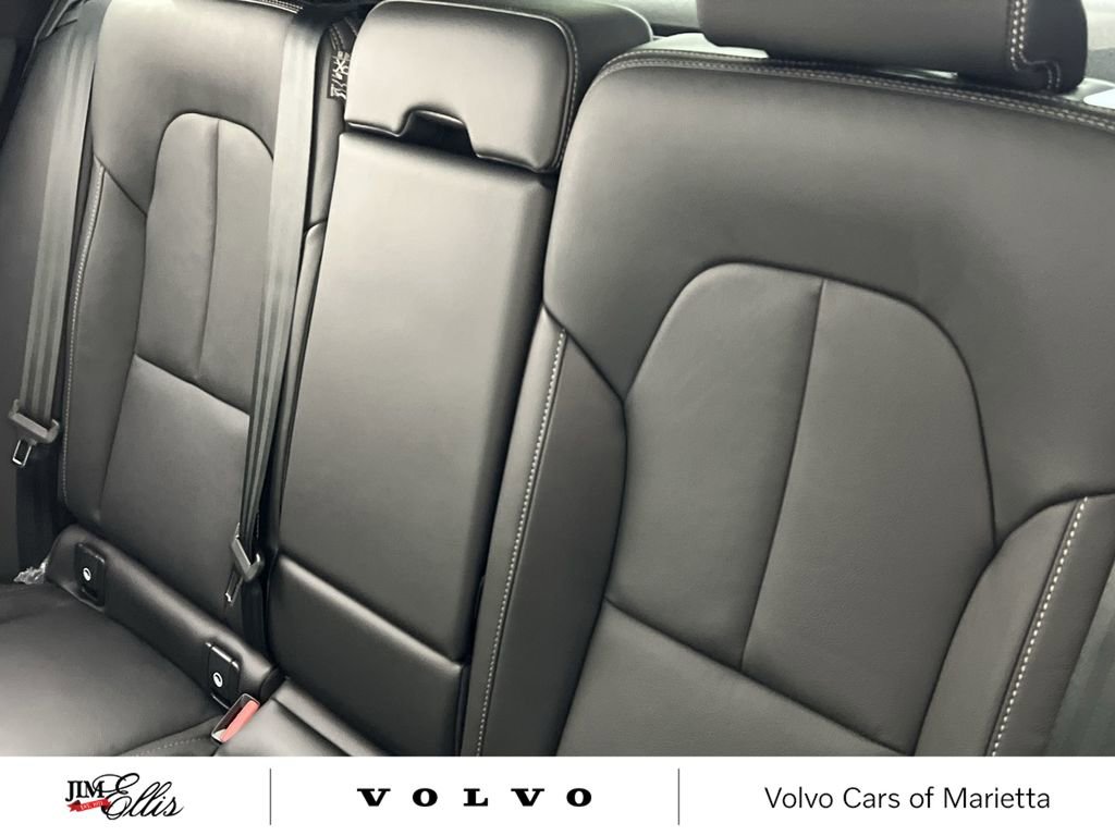 New 2026 Volvo XC40 B5 Core w/ Climate Package image 22