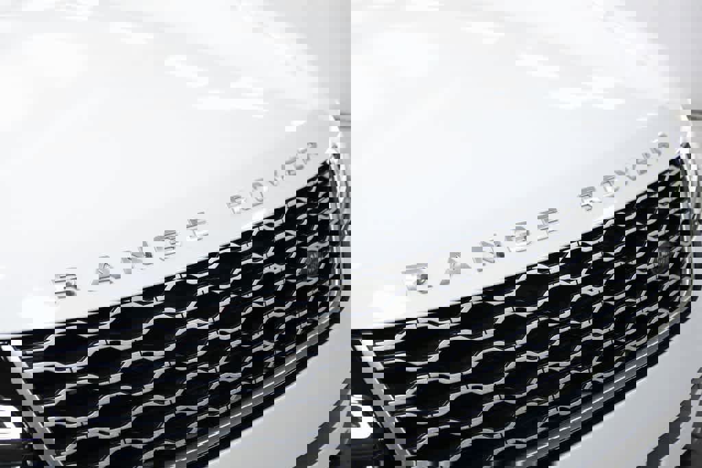 Used 2018 Land Rover Range Rover Velar S image 18