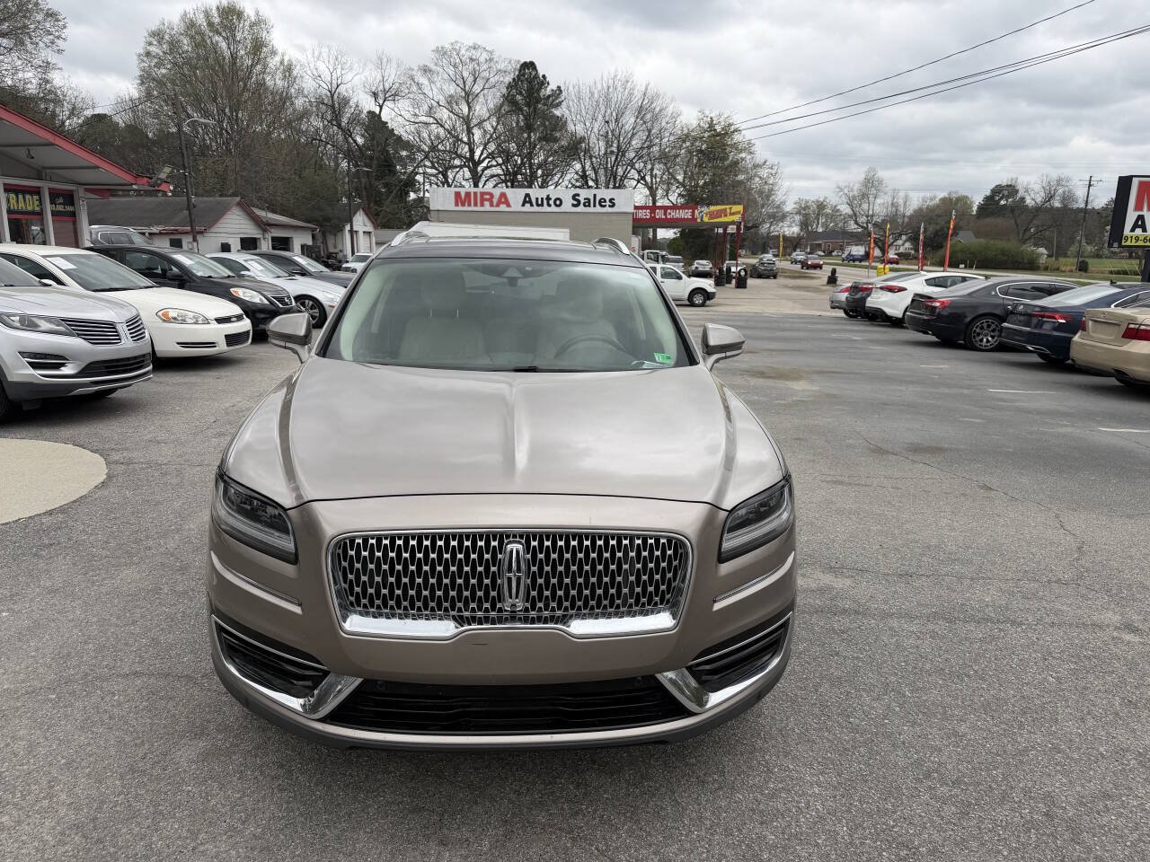 Used 2020 Lincoln Nautilus Reserve FWD image 10