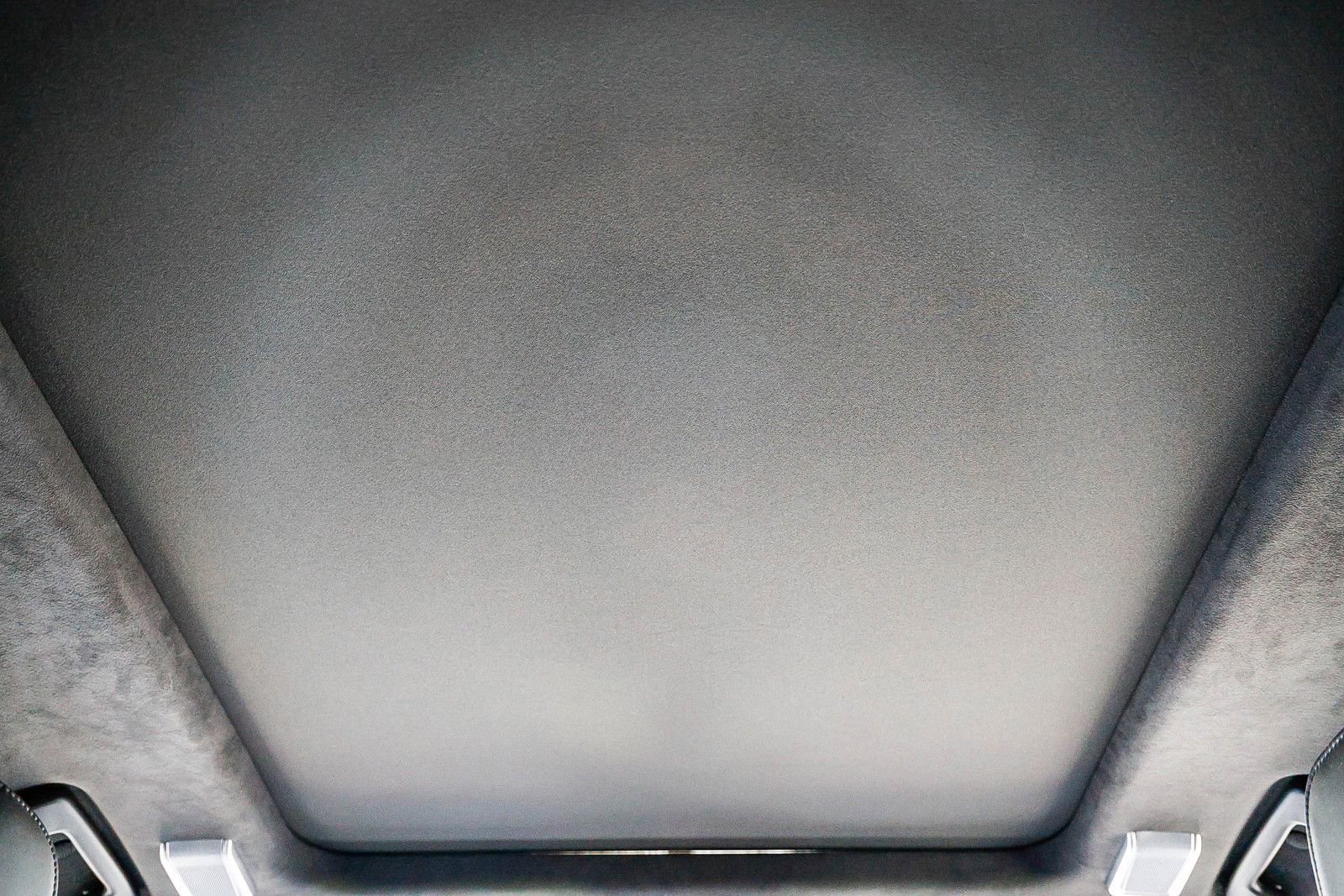 Used 2025 Cadillac Escalade ESV V image 16