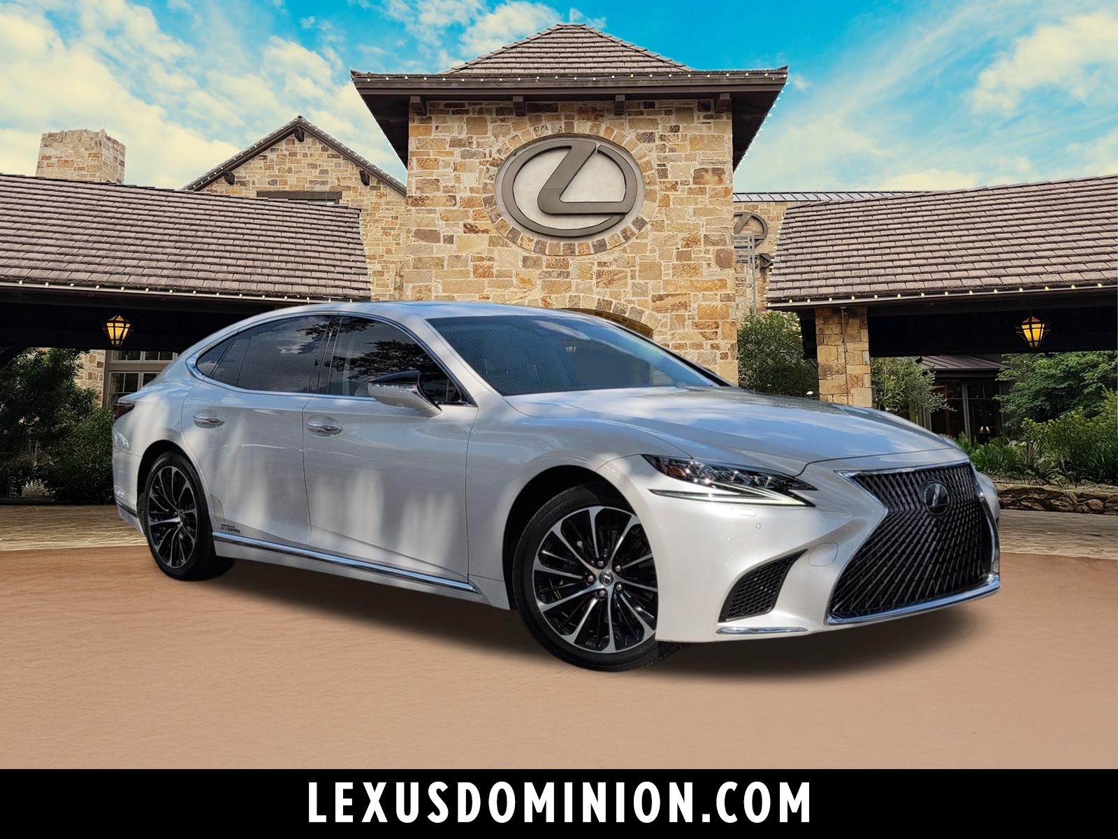 Used 2018 Lexus LS 500h w/ Luxury Package RWD image 1