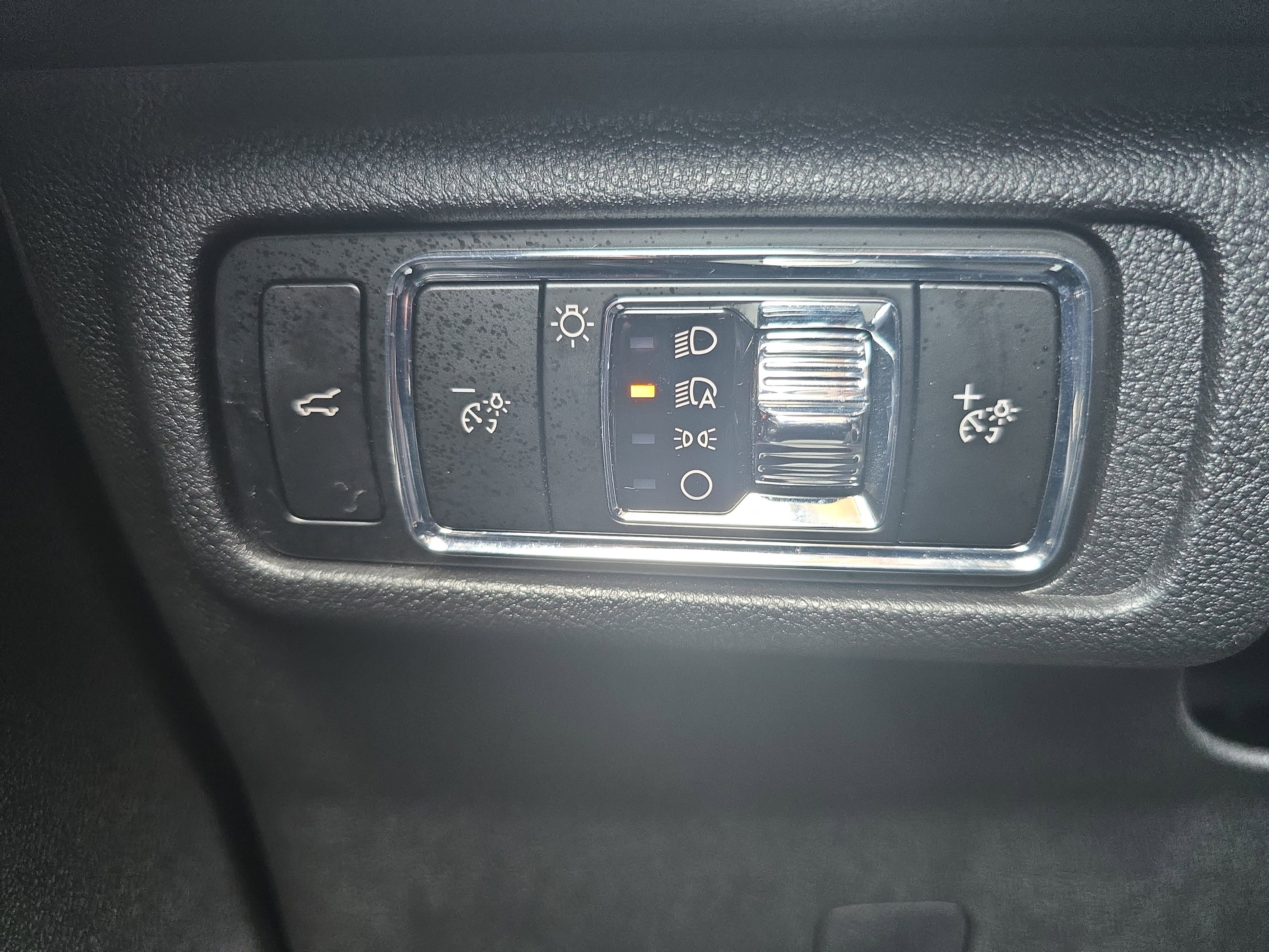 Certified 2024 Lincoln Corsair Reserve w/ Equipment Group 201A image 25