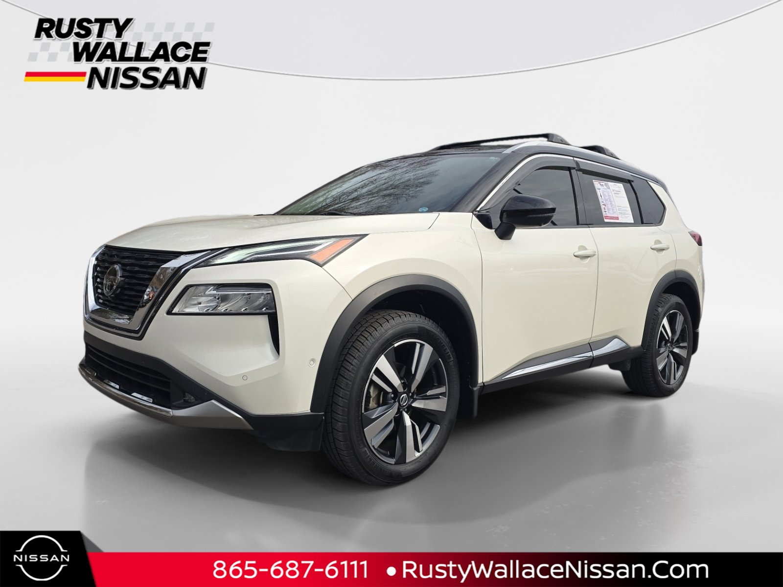 Used 2021 Nissan Rogue Platinum image 1
