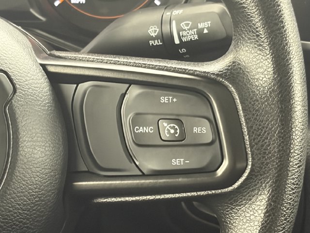 Used 2024 Jeep Gladiator Sport AWD/4WD image 16