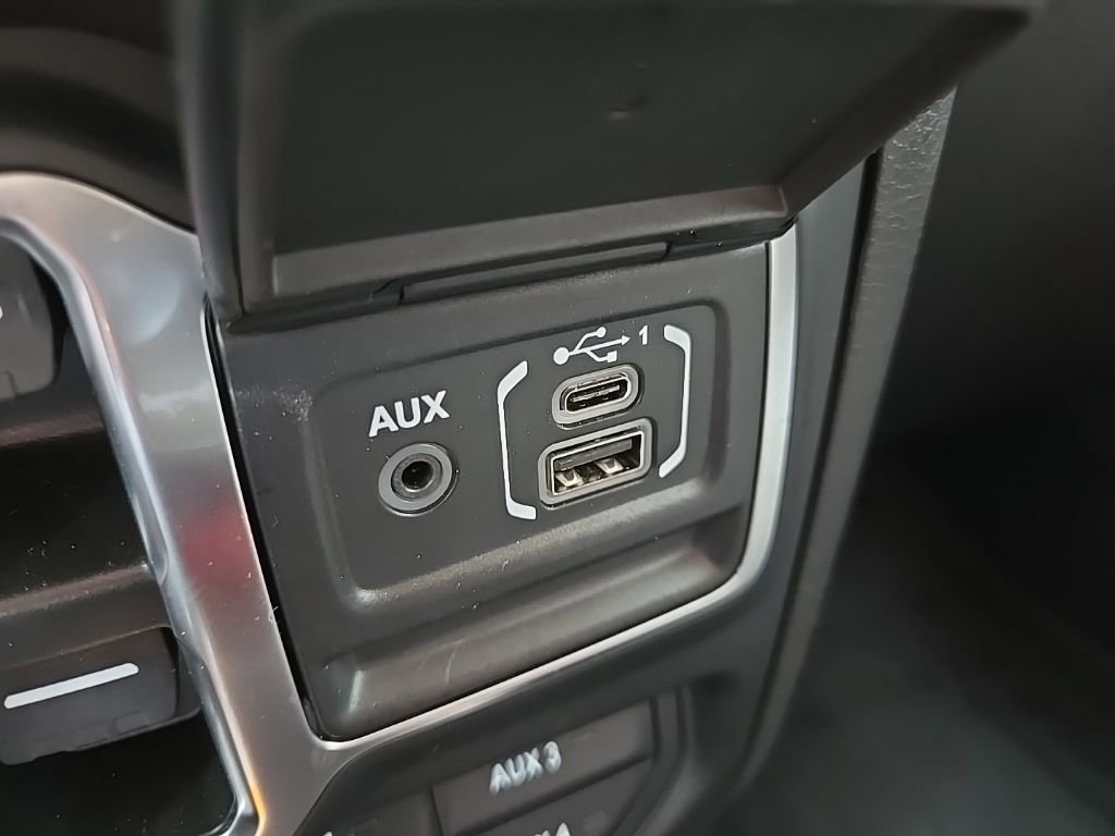Used 2024 Jeep Wrangler Unlimited Sport AWD/4WD image 57