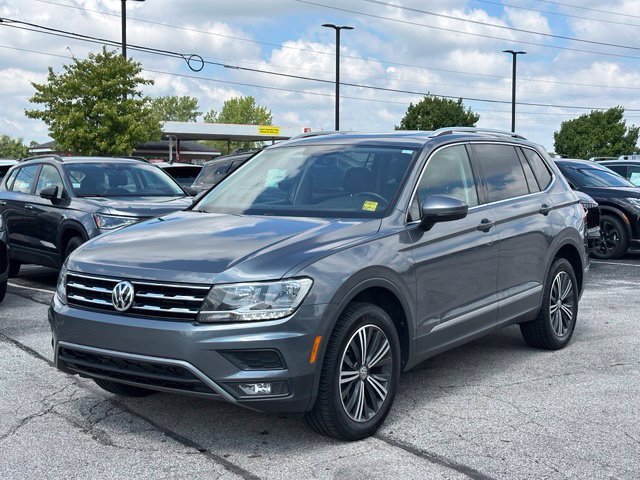 Used 2018 Volkswagen Tiguan SEL AWD/4WD image 3