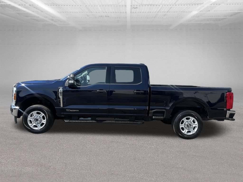 Used 2025 Ford F250 XLT AWD/4WD image 7