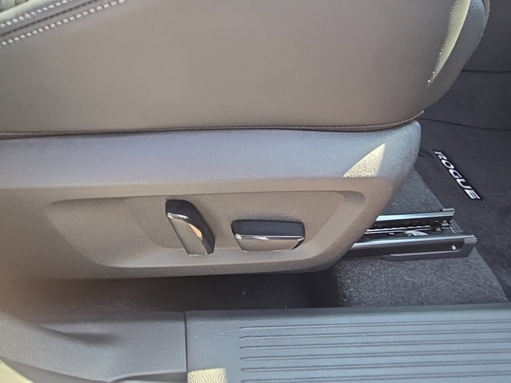 New 2026 Nissan Rogue Platinum w/ Platinum Premium Package image 28