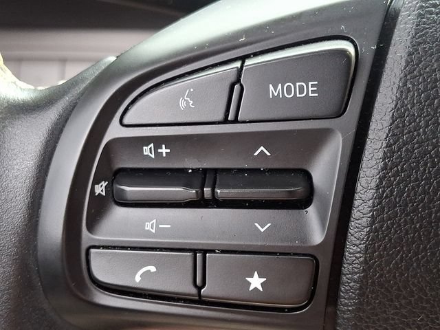 Used 2023 Hyundai Venue SEL FWD image 21