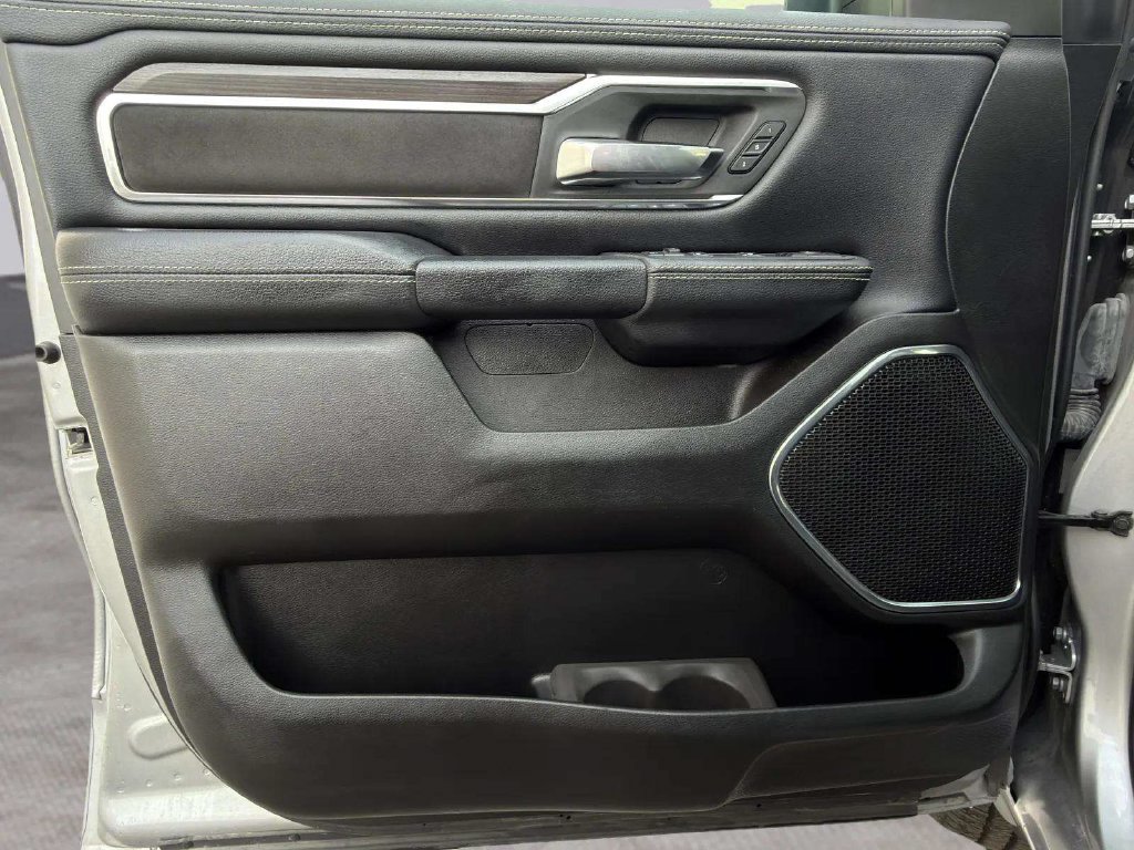 Used 2026 RAM 1500 Laramie AWD/4WD image 16