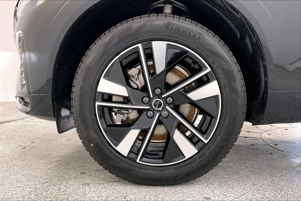 New 2026 Volvo XC60 T8 Core w/ Climate Package AWD/4WD image 26