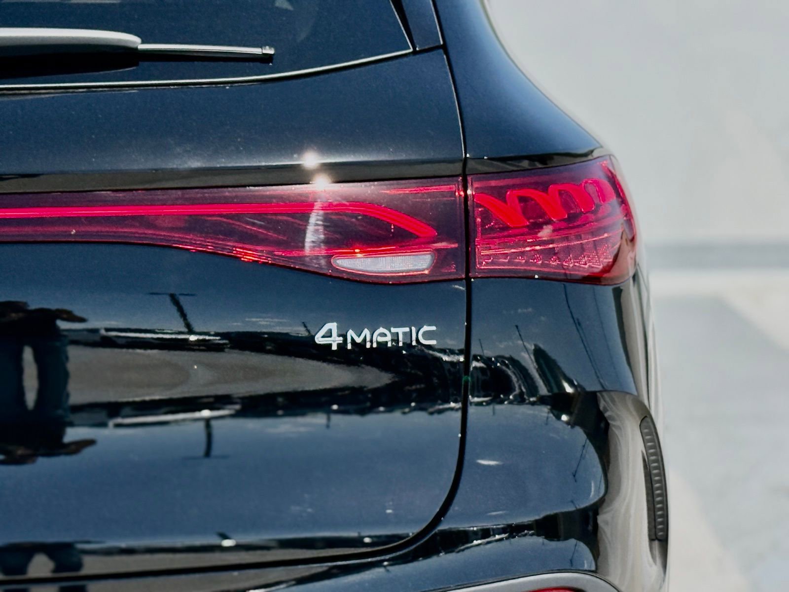 New 2026 Mercedes-Benz EQE 320 4MATIC SUV image 13