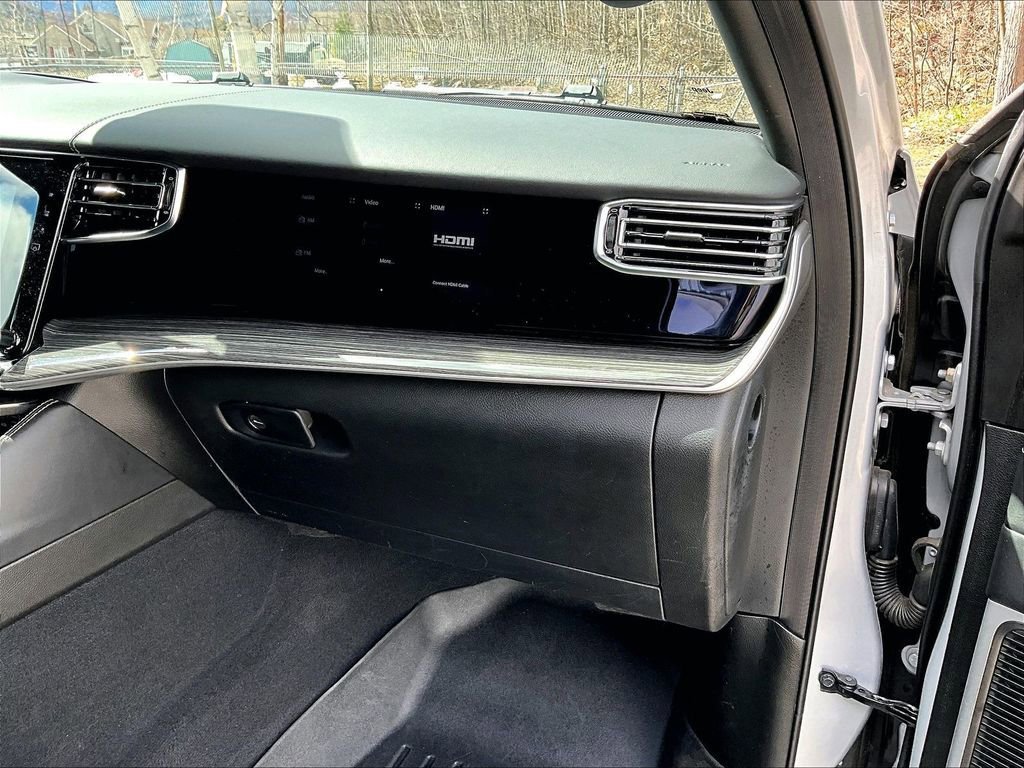 Used 2022 Jeep Wagoneer Series III AWD/4WD image 13