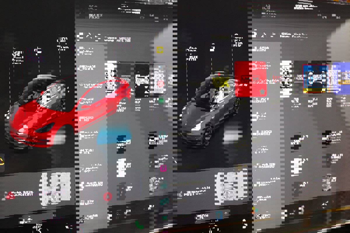 Used 2018 Tesla Model 3 Performance image 21