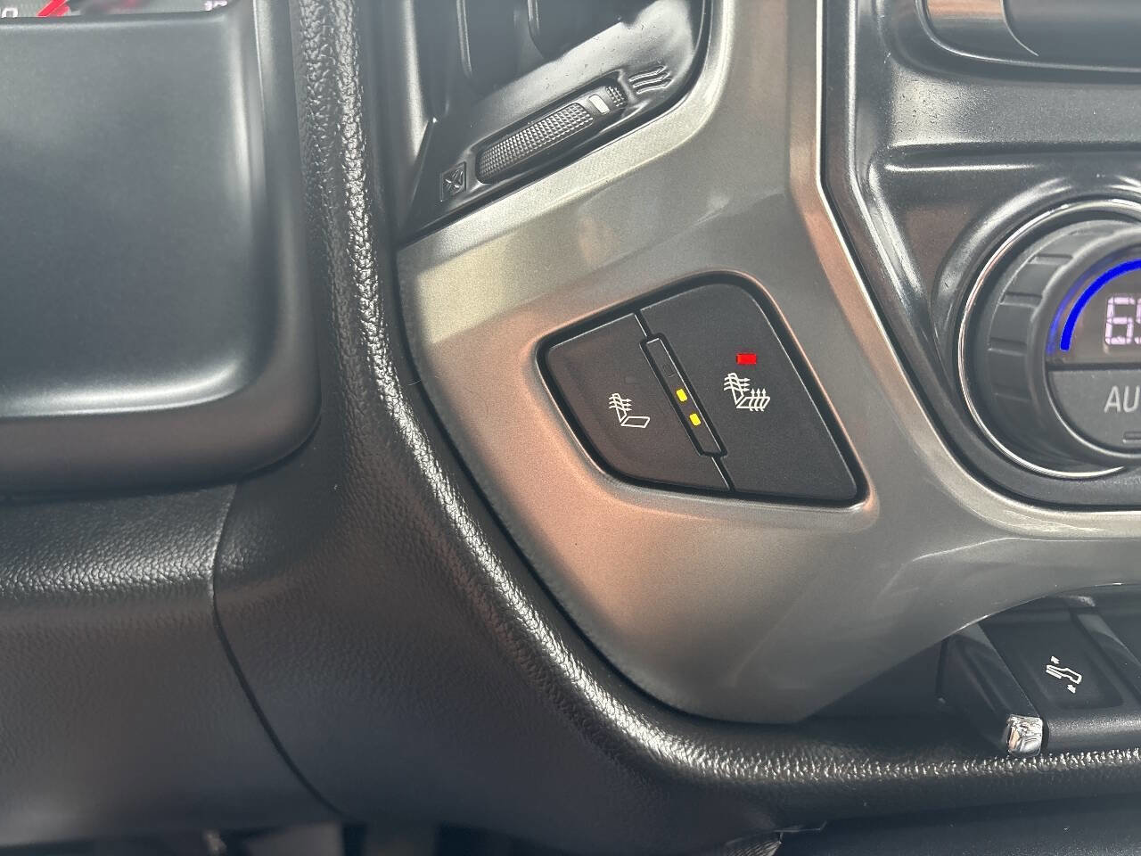 Used 2017 Chevrolet Silverado 1500 LT w/ All Star Edition image 29