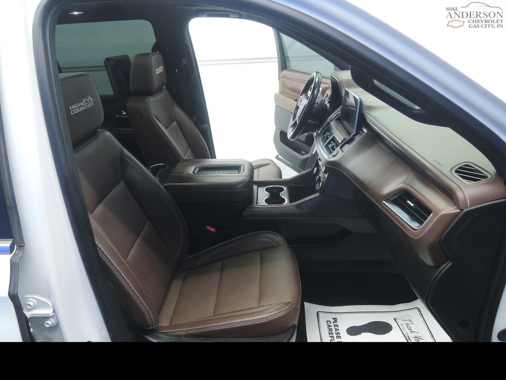 Used 2023 Chevrolet Suburban High Country w/ Advanced Technology Package image 50