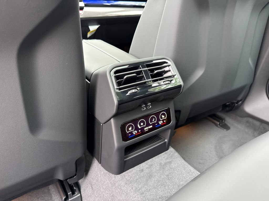 New 2026 BMW M5 Touring AWD/4WD image 22