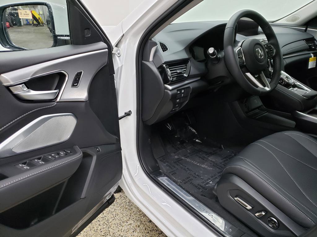 Certified 2026 Acura RDX w/ Technology Package AWD/4WD image 6