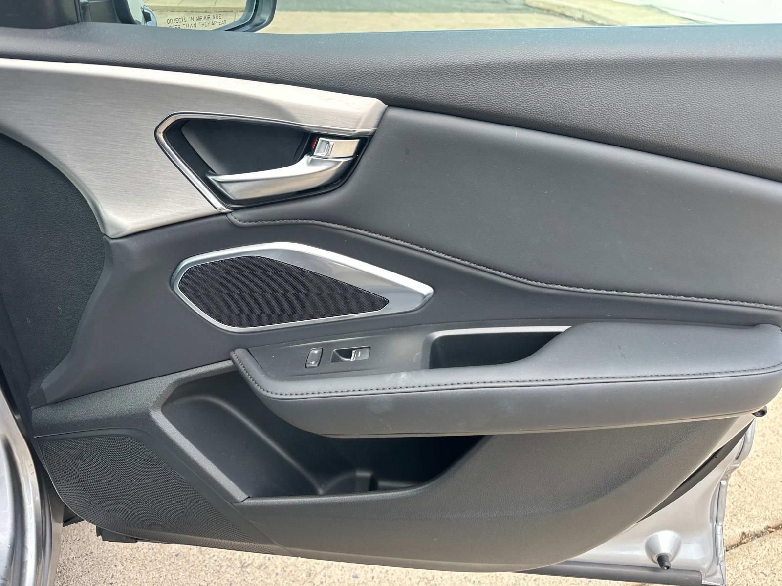 Used 2023 Acura RDX AWD image 3