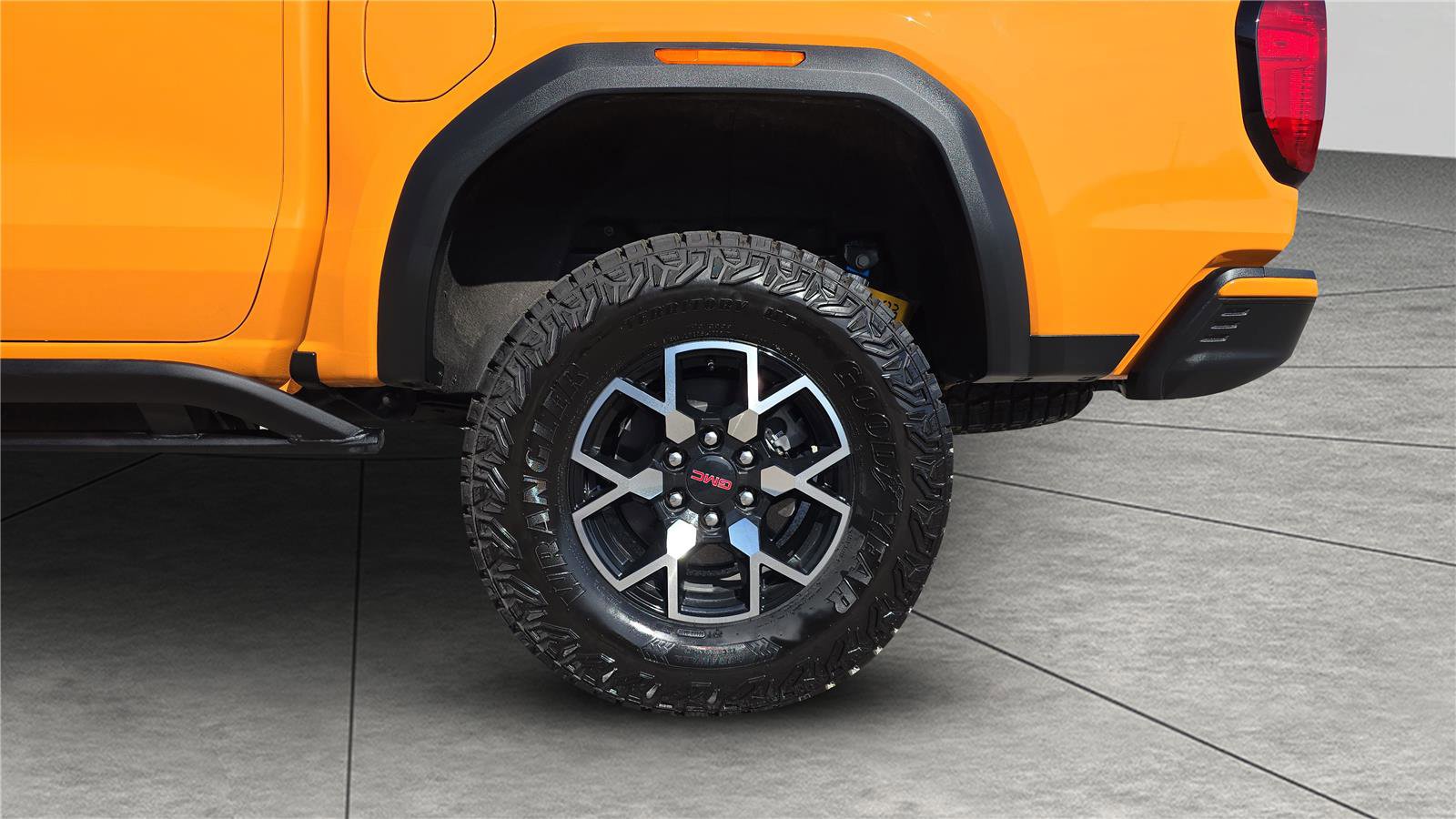 Used 2026 GMC Canyon AT4X image 29