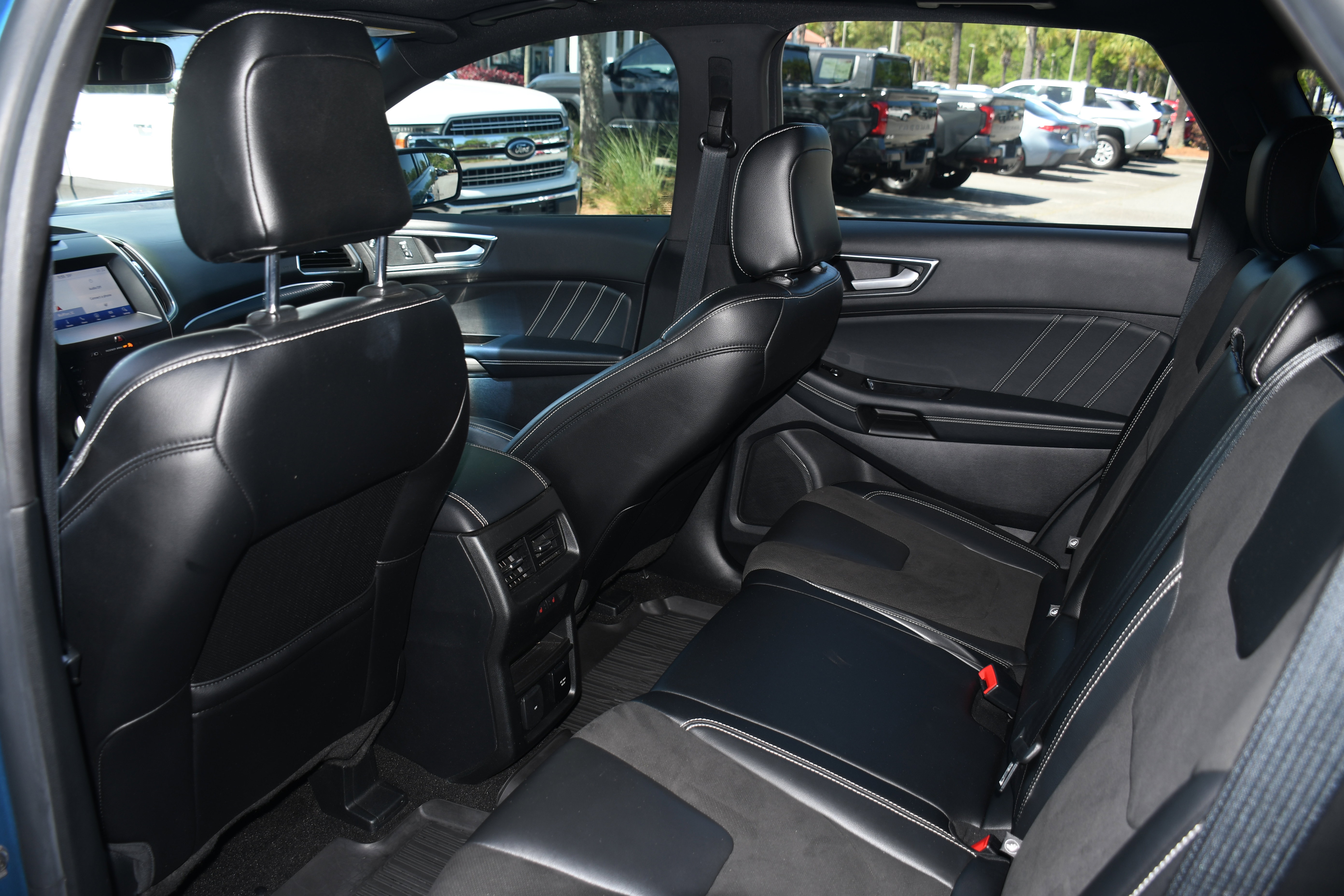 Used 2020 Ford Edge ST w/ Equipment Group 401A AWD/4WD image 16