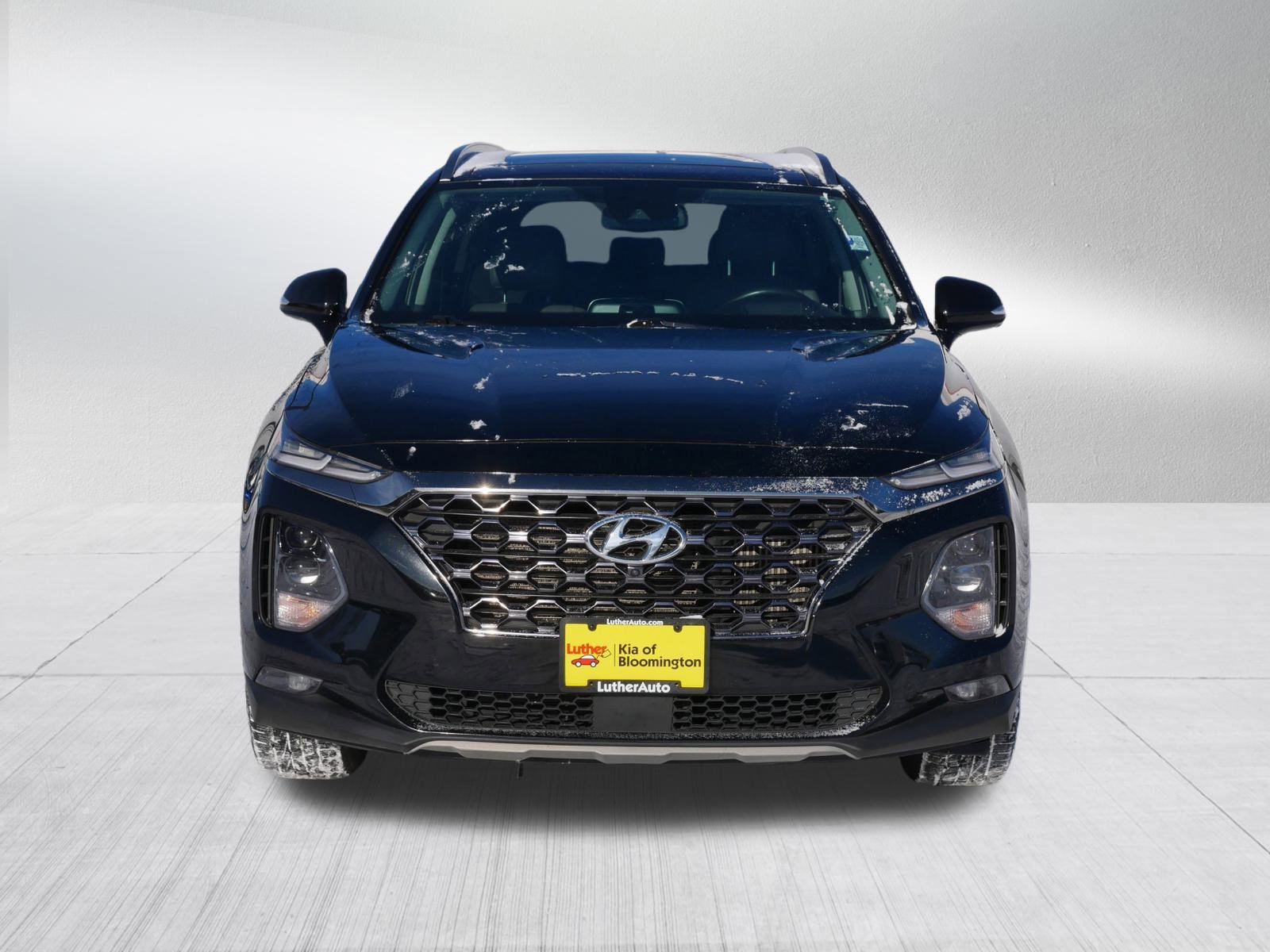 Used 2019 Hyundai Santa Fe AWD image 2