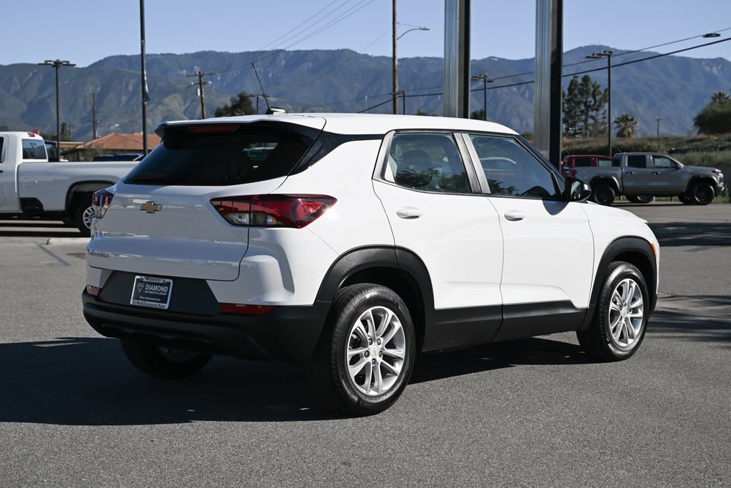 Used 2024 Chevrolet TrailBlazer LS image 4