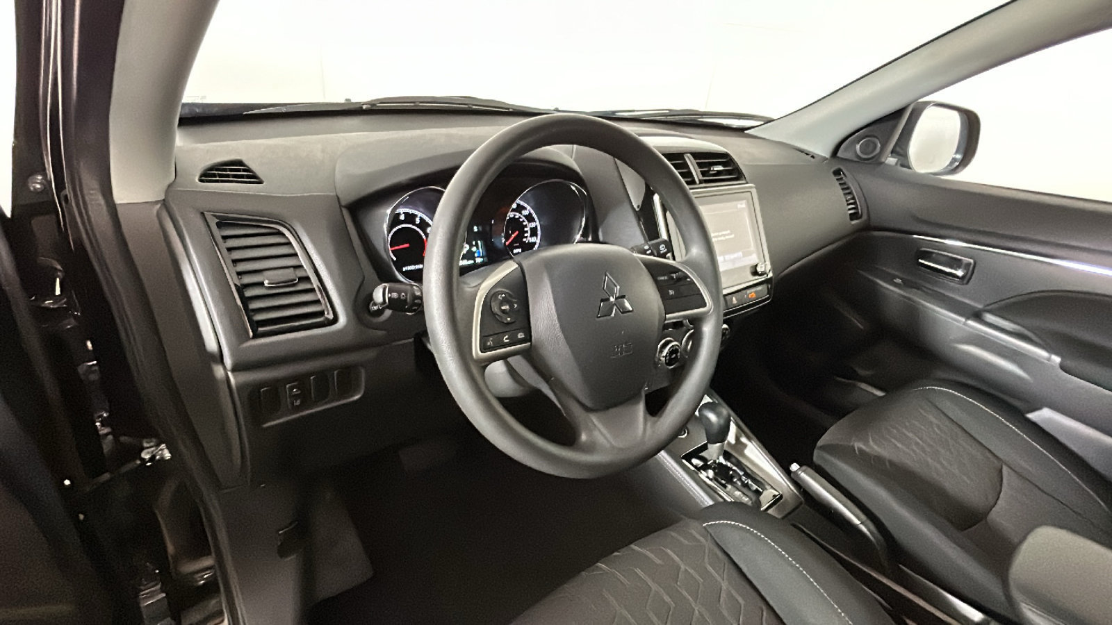 Used 2026 Mitsubishi Outlander Sport ES AWD/4WD image 15