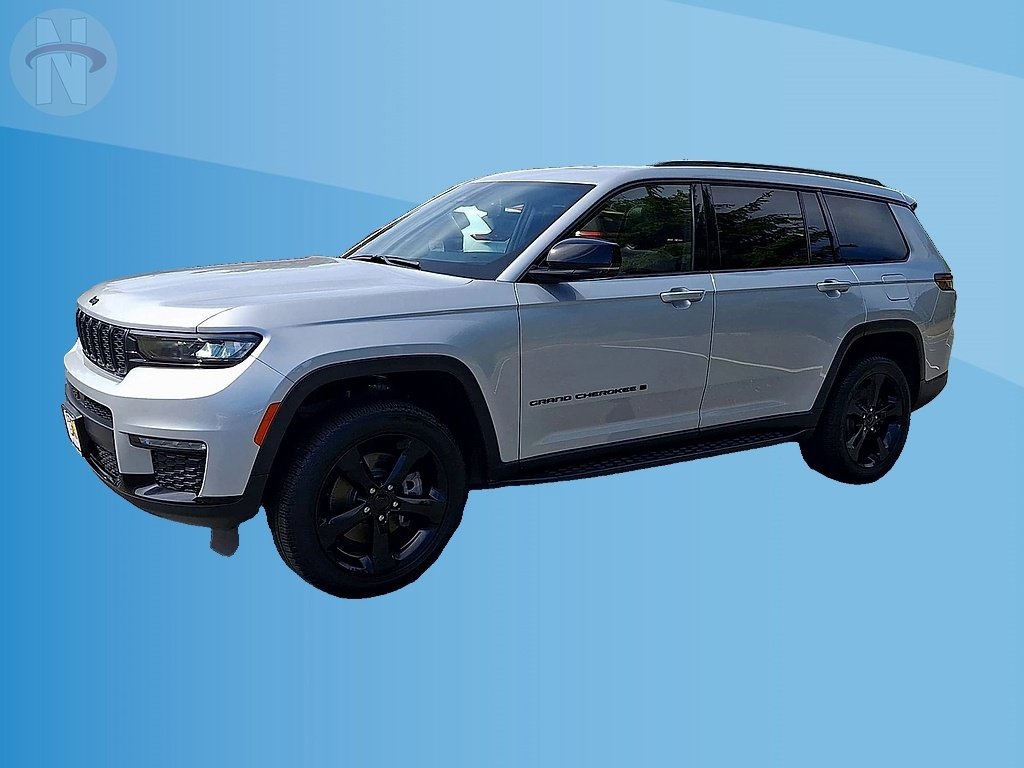 Used 2024 Jeep Grand Cherokee L Limited w/ Black Appearance Package AWD/4WD image 4