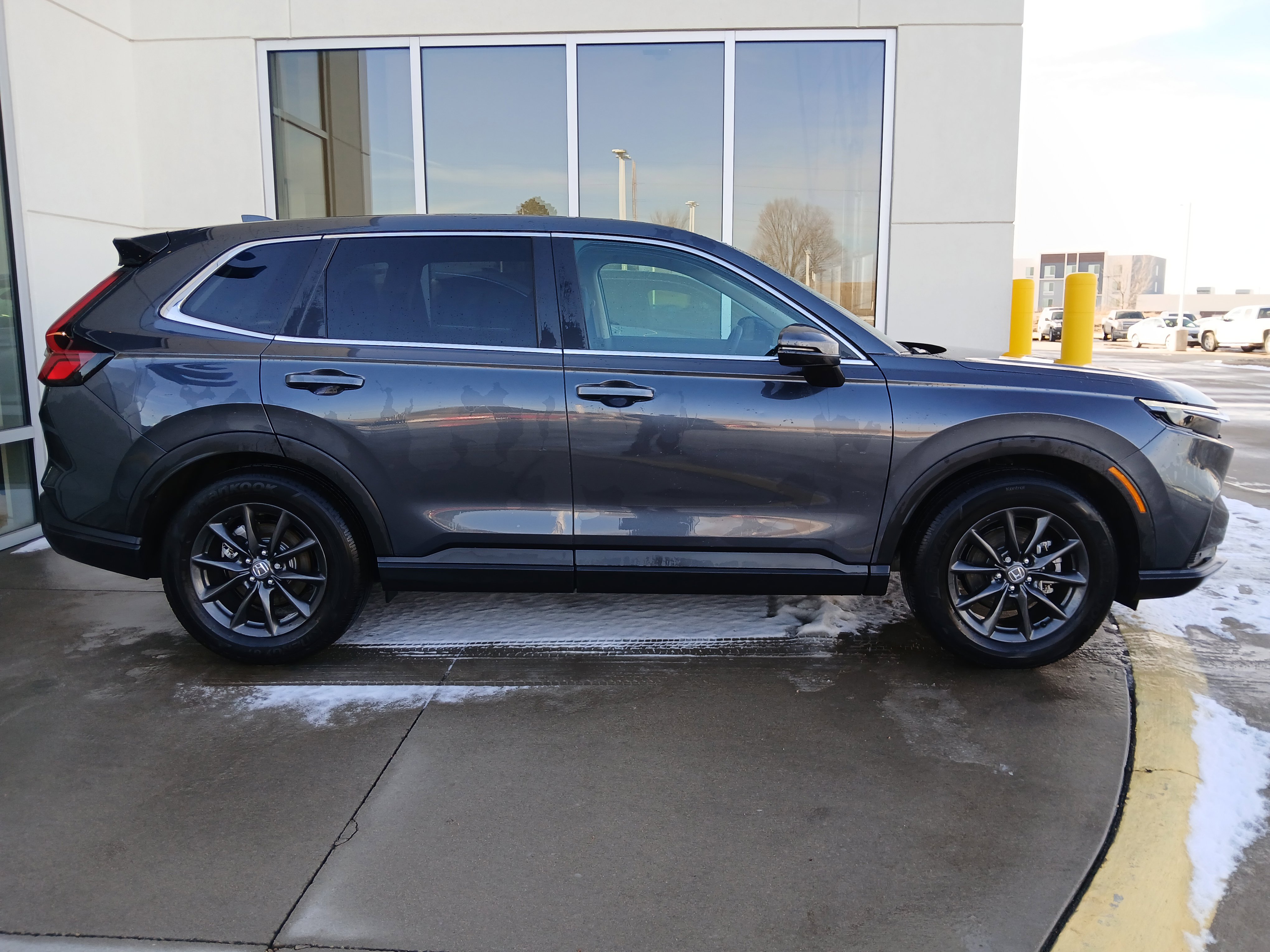 Used 2026 Honda CR-V EX-L image 6