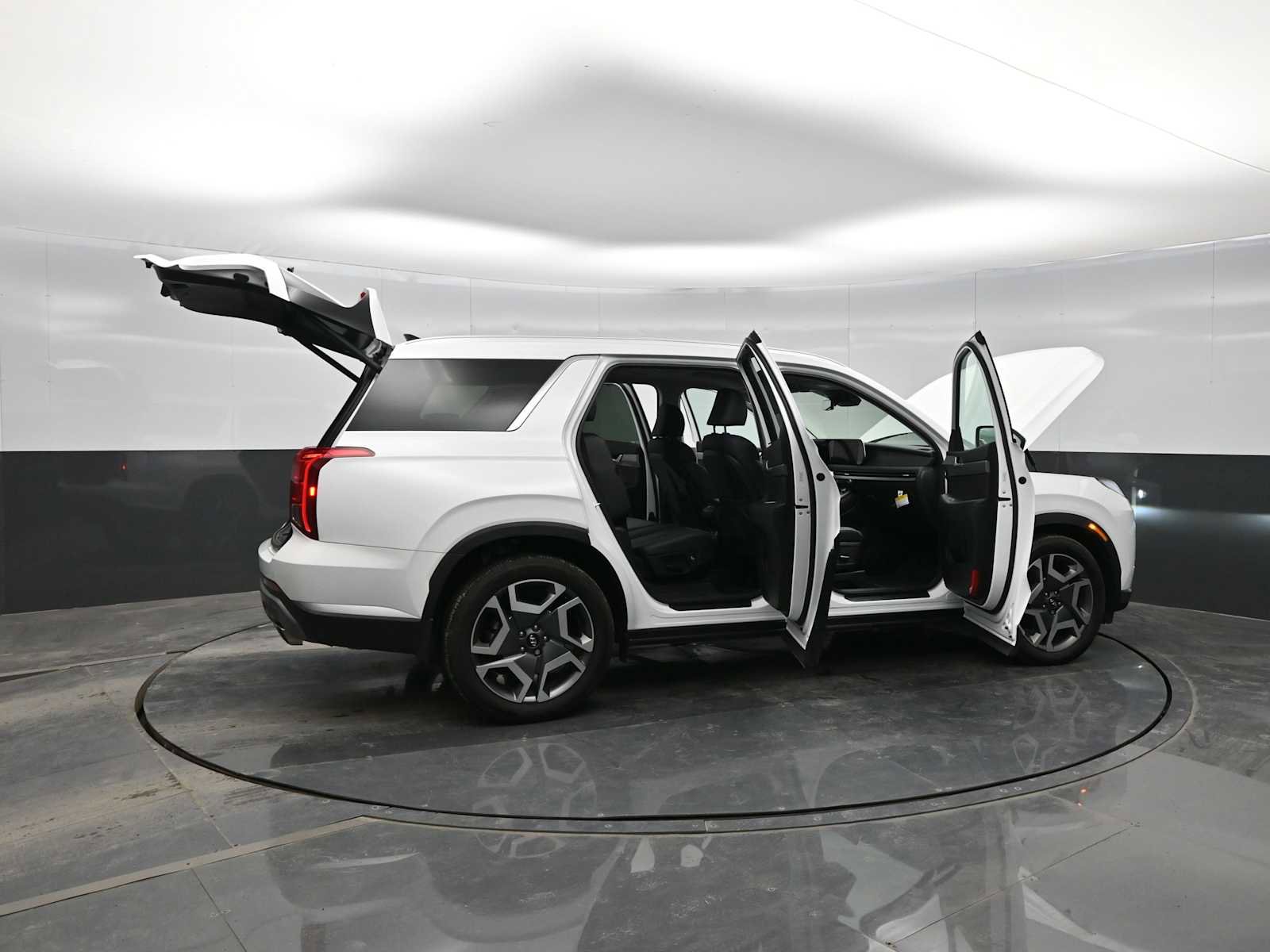 Used 2025 Hyundai Palisade SEL image 40
