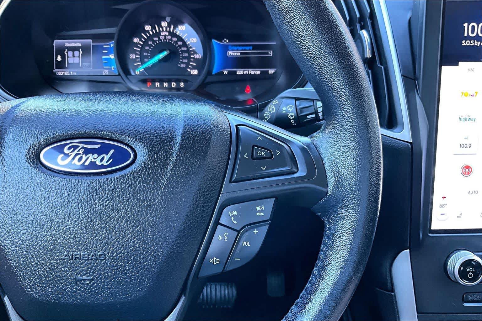 Used 2022 Ford Edge SEL AWD/4WD image 25