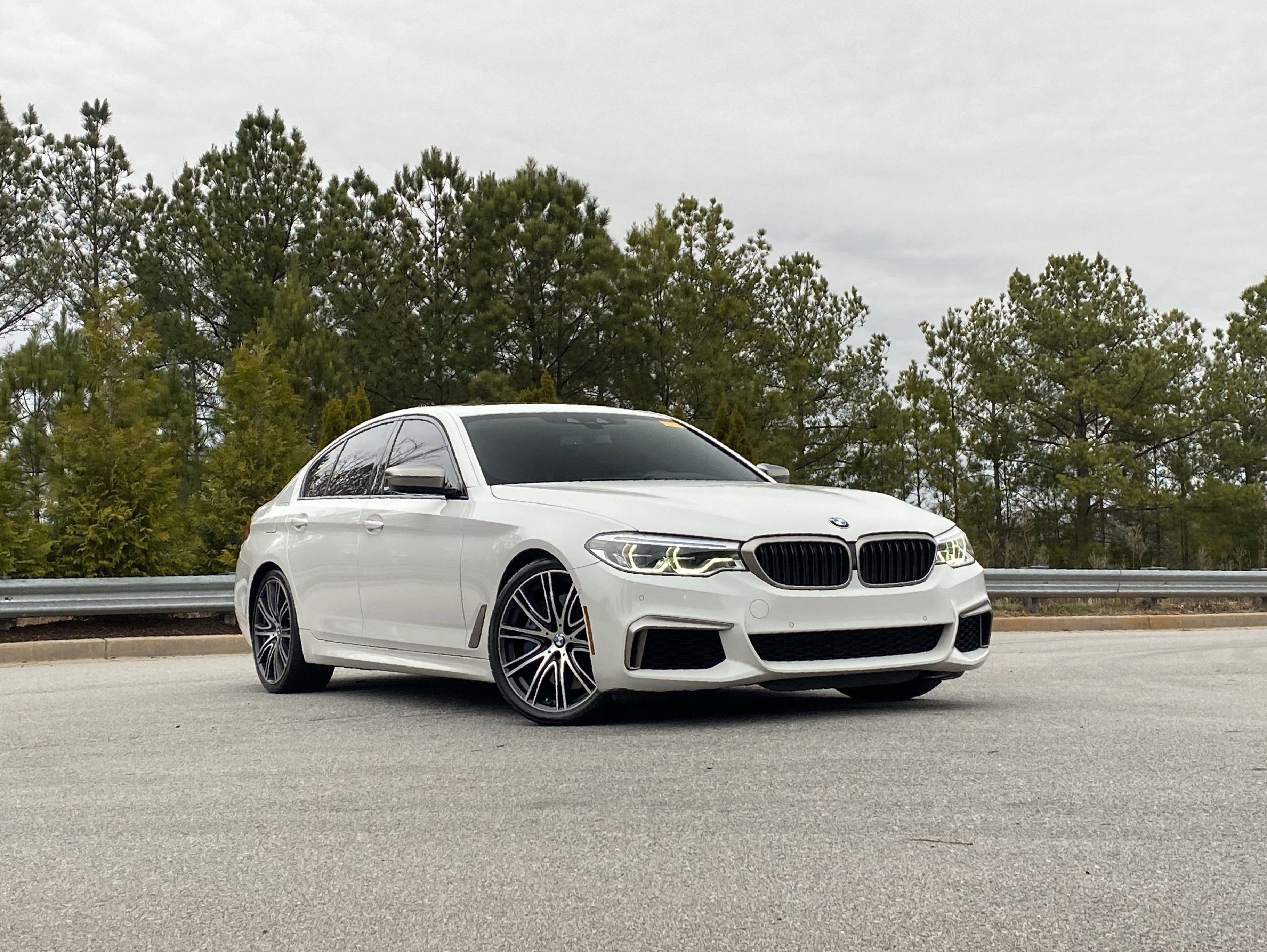 Used 2020 BMW M550i xDrive w/ Premium Package image 2