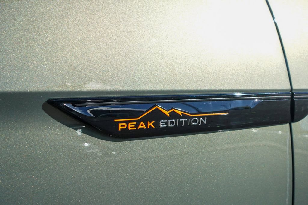 New 2026 Volkswagen Atlas Peak Edition image 7