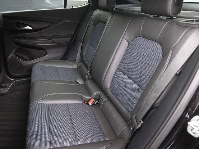 Used 2025 Buick Envista Preferred image 23