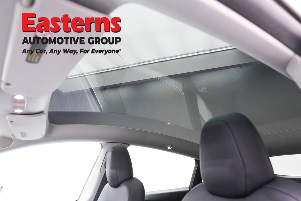 Used 2022 Tesla Model Y Performance image 31