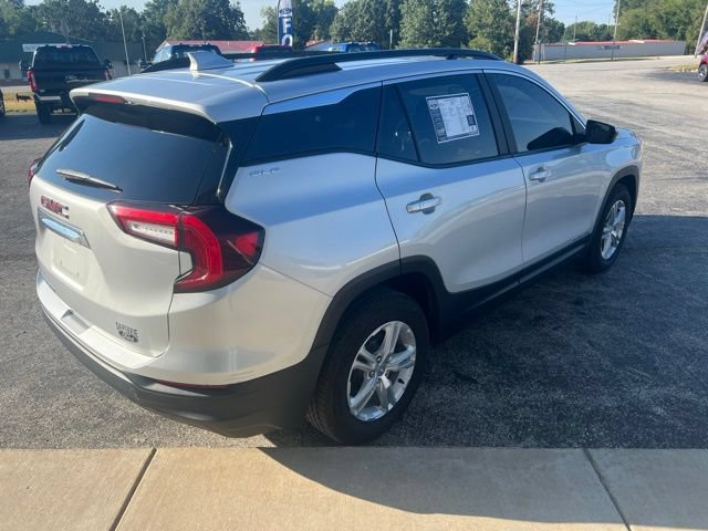 Used 2022 GMC Terrain SLE w/ Driver Convenience Package FWD image 5