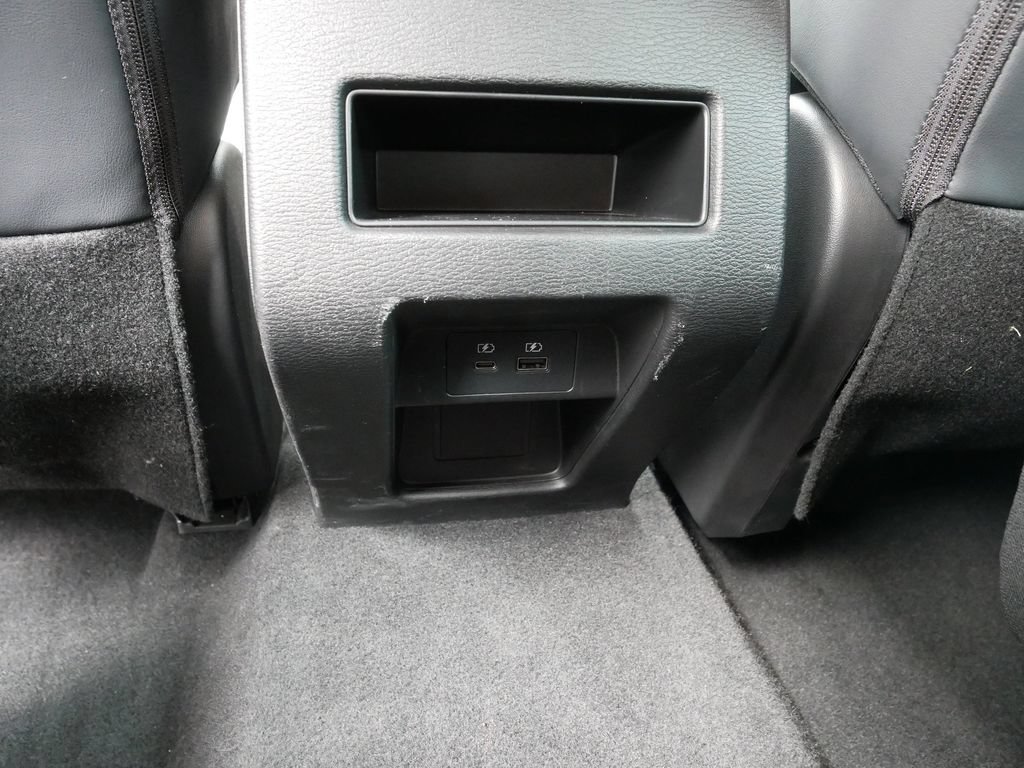Used 2023 Mitsubishi Outlander SE AWD/4WD image 18