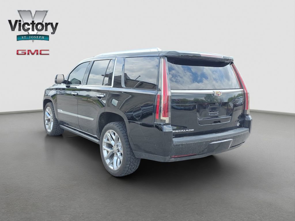 Used 2018 Cadillac Escalade Premium Luxury AWD/4WD image 15