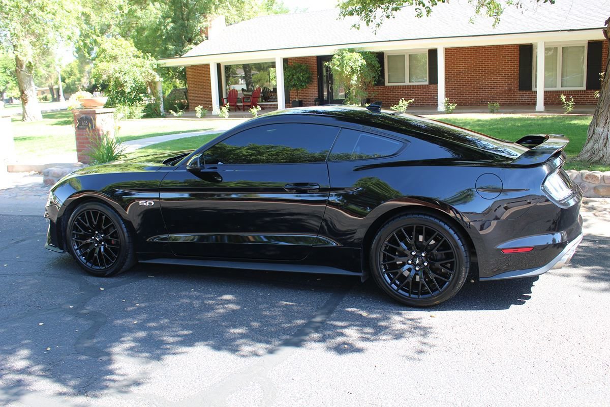 Used 2021 Ford Mustang GT Premium w/ GT Performance Package RWD image 44