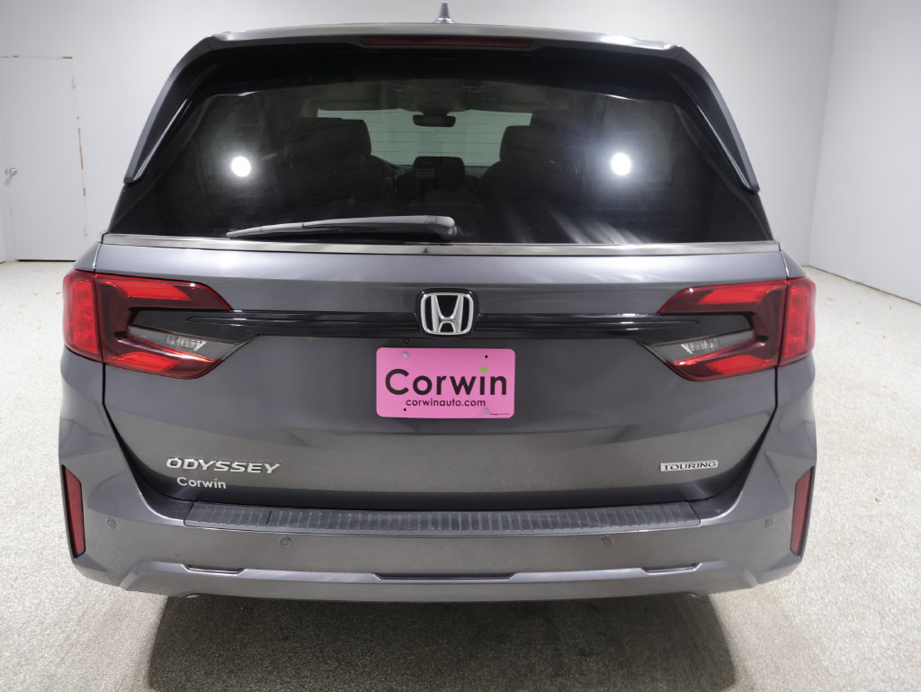 Used 2026 Honda Odyssey Touring image 3