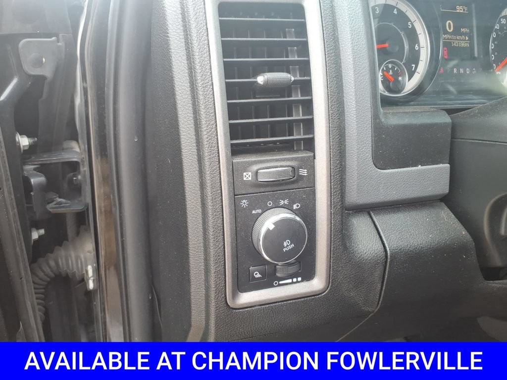 Used 2019 RAM 1500 Express w/ Express Value Package AWD/4WD image 12