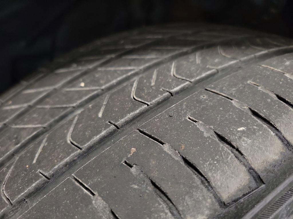 Used 2015 Toyota Camry XSE image 11