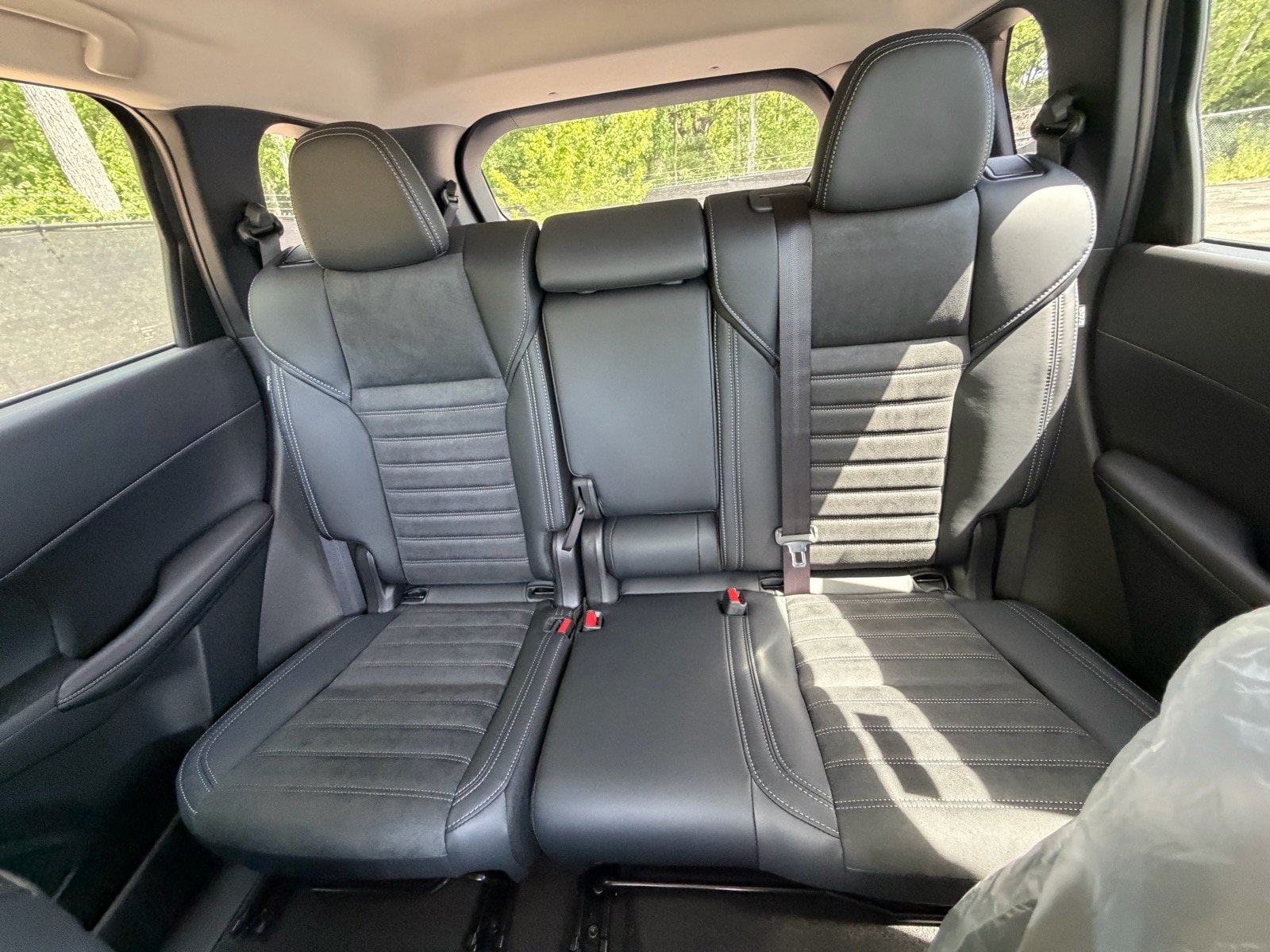 New 2026 Mitsubishi Outlander SE AWD/4WD image 33