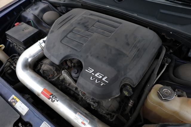 Used 2013 Dodge Challenger SXT Plus RWD image 9