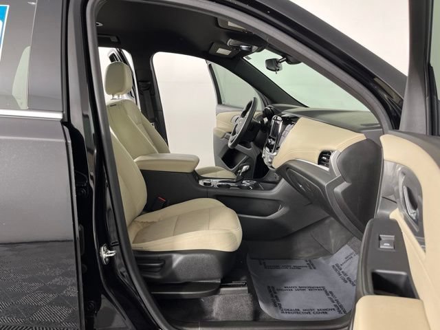 Used 2023 Chevrolet Traverse LS FWD image 38