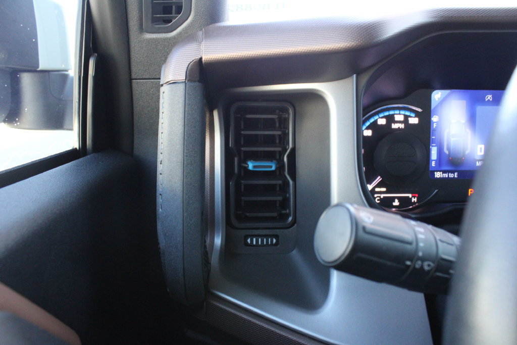Used 2023 Ford Bronco Outer Banks AWD/4WD image 7